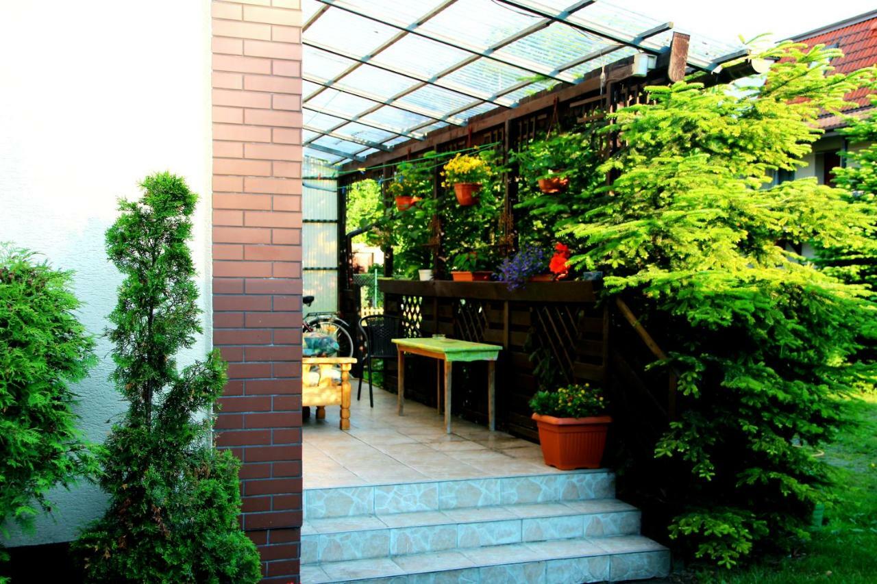 Pokoje Goscinne Asia Leba Exterior photo