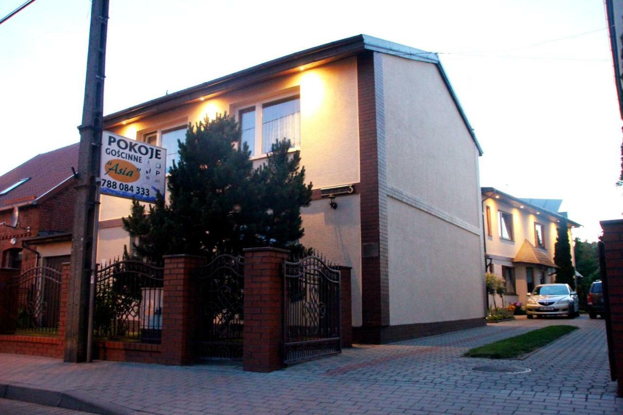 Pokoje Goscinne Asia Leba Exterior photo